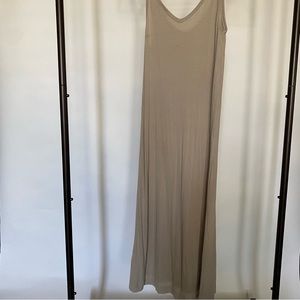 Basic beige dress